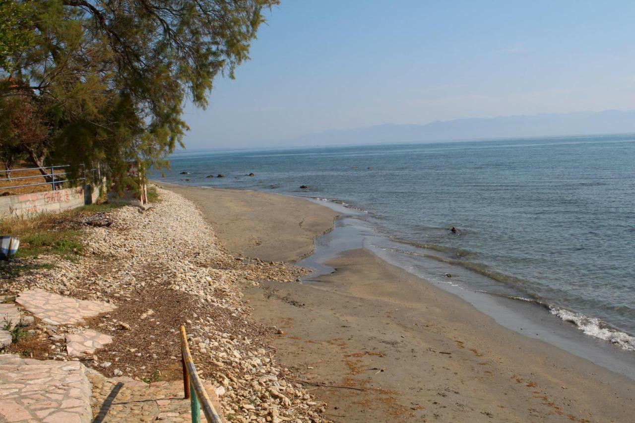 El Mar Lägenhet Kómboi Exteriör bild